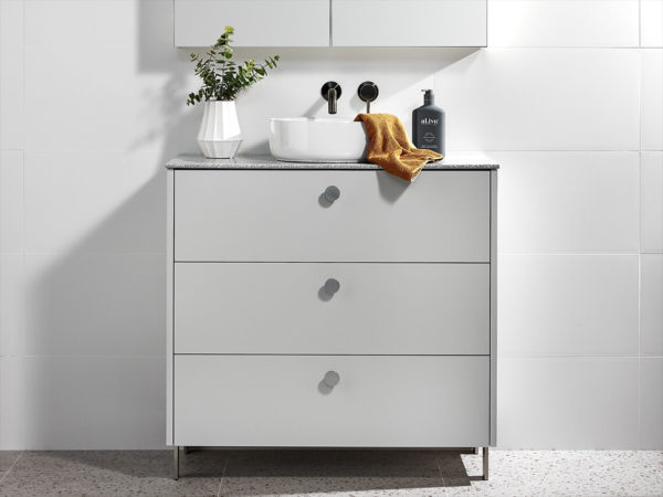 Handler Grand Vanity