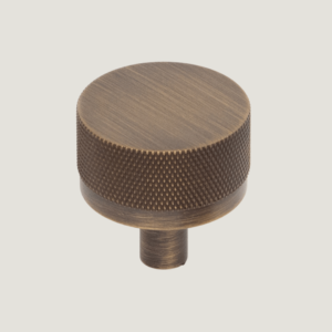Handles: 'Bellevue Knob Bronze'