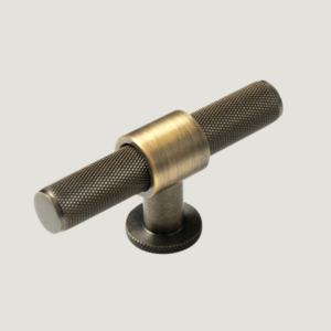 Handles: 'Belgravia Knob Antique Brass'