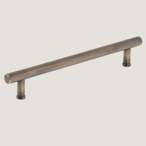 Handles: 'Strano Pull Antique Brass'